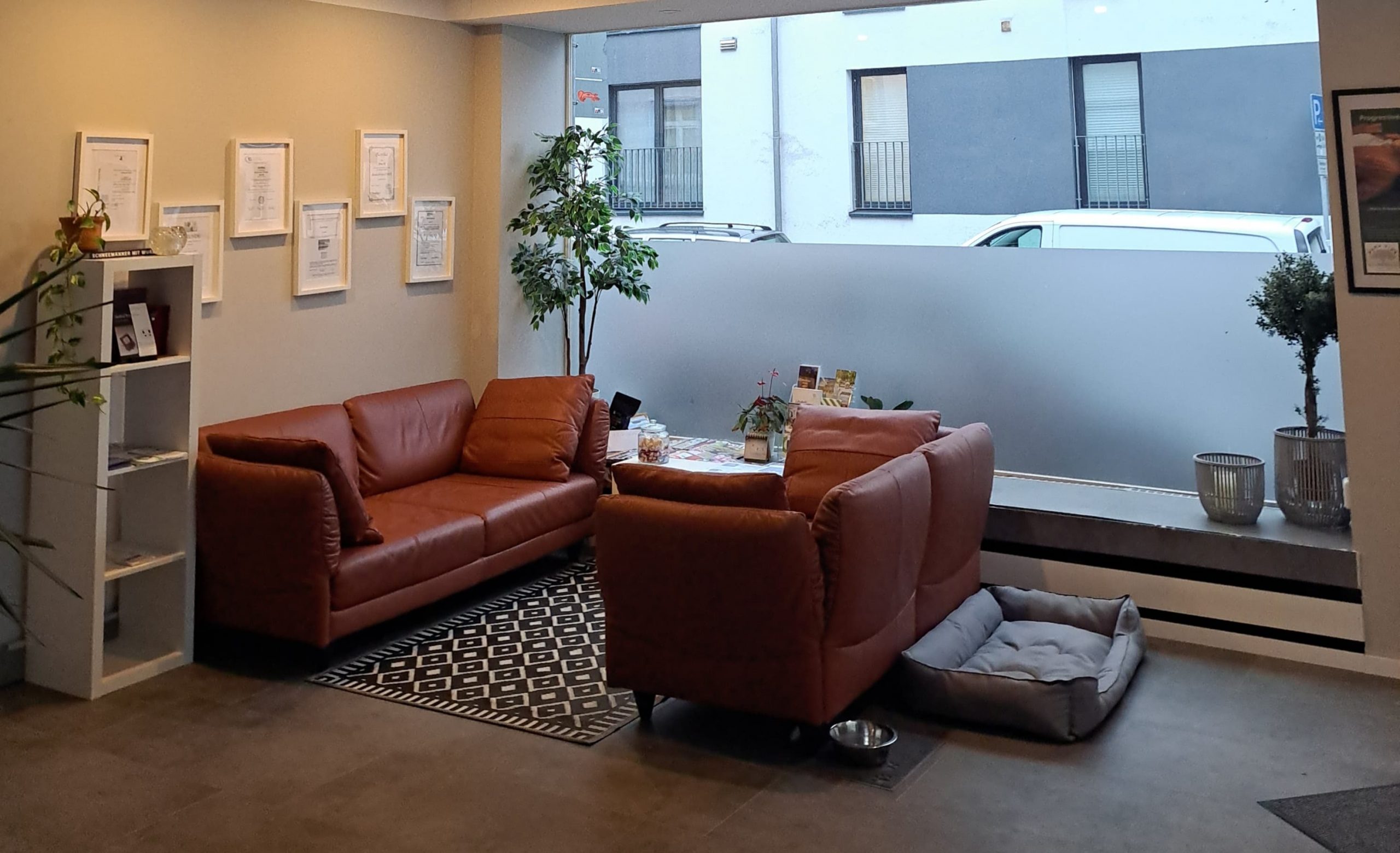 Andrea-Christine-Eckert-Psychotherapie-Aschaffenburg-Praxis-Wartebereich